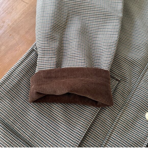 NWT!  Classic English Quilted Plaid Barn Jacket - Picture 12 of 16